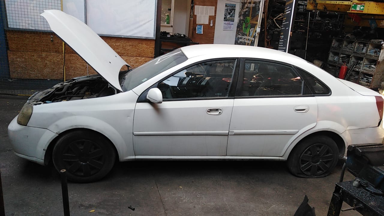  Chevrolet OPTRA 2004    EN DESARME